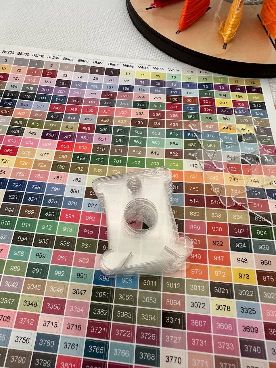 Clear Acrylic Bobbins for Floss: 500