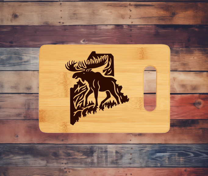 Maine Moose Bamboo Cutting Board: Vertical / 9"x6"
