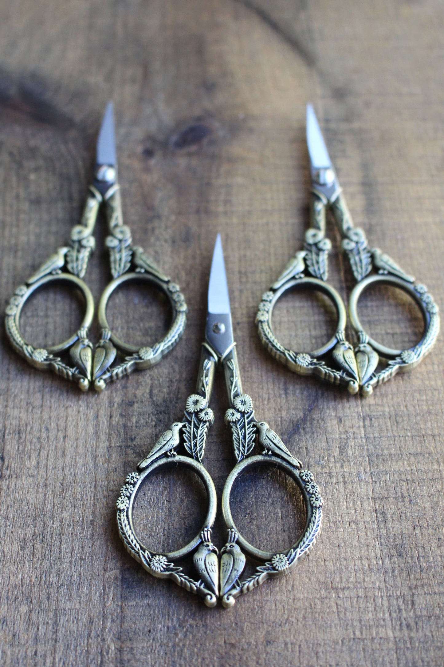 Feathered Friends Scissors (Set of 3): Antique Gold