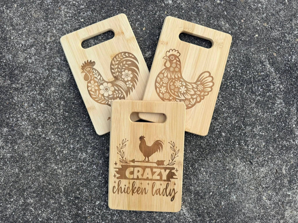 Maine Moose Bamboo Cutting Board: Vertical / 9"x6"