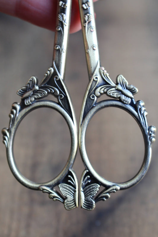 Butterfly Scissors (Set of 3): Antique Gold